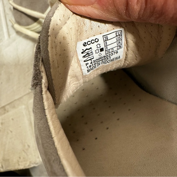 ECCO Women's Warm Gray Nubuck Casual Soft Lace-Up Sneaker Sz 8 - Picture 10 of 10